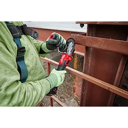 M18 FUEL™ 4-1/2” / 5” Flathead Braking Grinder, Slide Switch Lock-On App Shot
