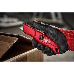 Self-Retracting Utility Knife