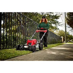 M18 FUEL™ 21” Self-Propelled Dual Battery Mower