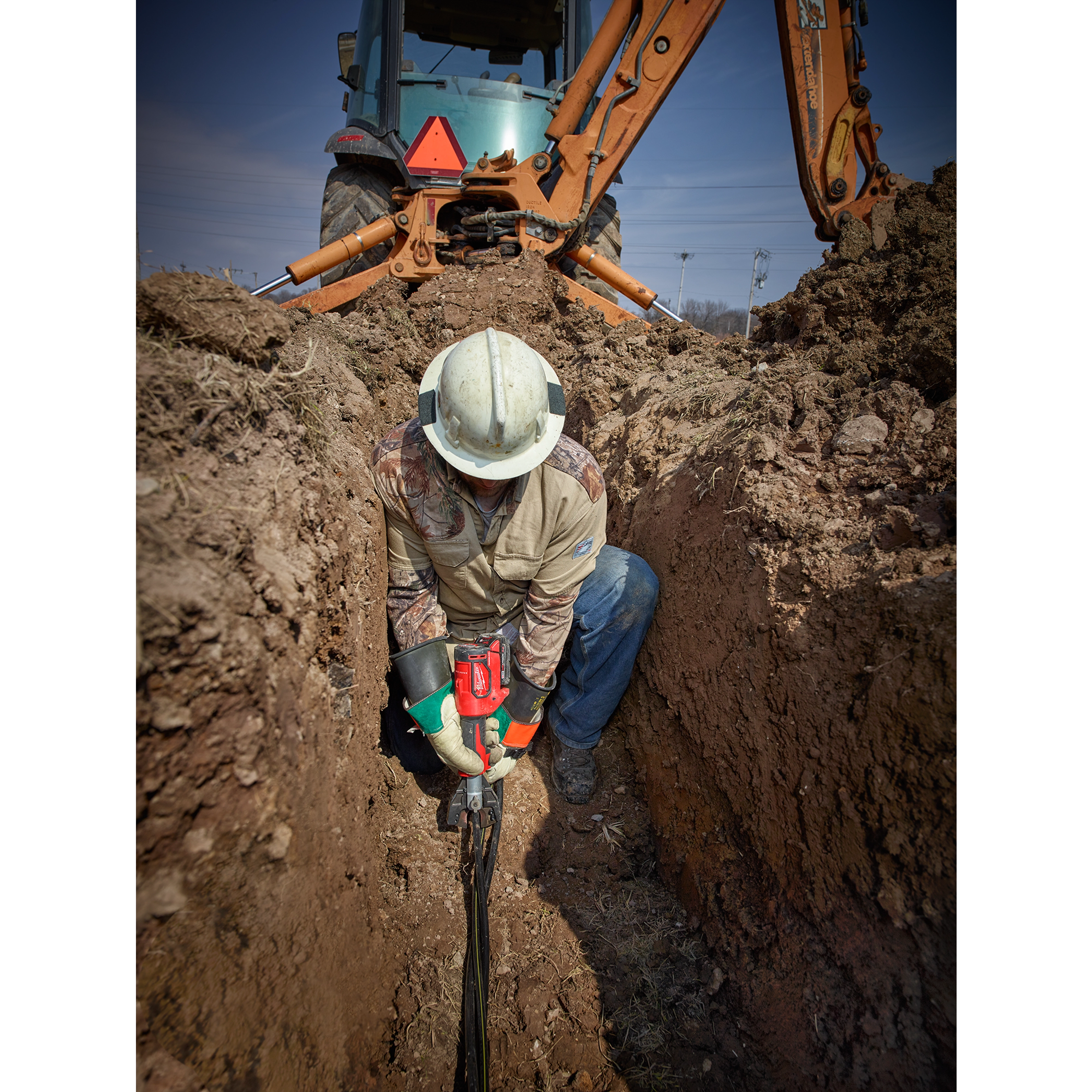 FORCELOGIC™
M18™ Cable Cutter Kit
with 750 MCM Cu Jaws