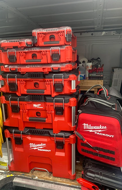Milwaukee PACKOUT Tool Box (48-22-8424) – Durable Storage For Jobsite
