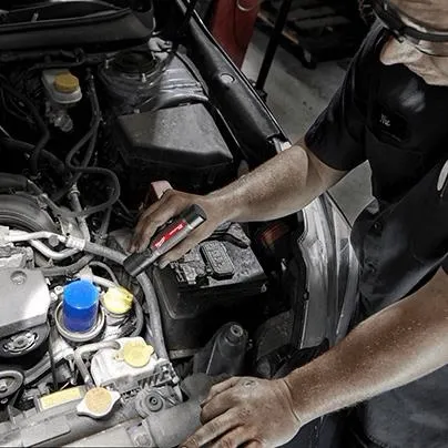 Milwaukee 2160-21 REDLITHIUM™ USB 800L Compact Flashlight LIGHTING 13 Milwaukee 2160-21 REDLITHIUM™ USB 800L Compact Flashlight LIGHTING -Wise Line Tools Sales Shop 2160 A right