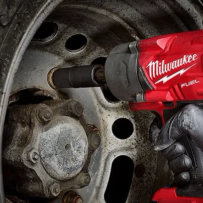 M18 FUEL™ ½” Ext. Anvil Controlled Torque Impact Wrench w/ONE-KEY