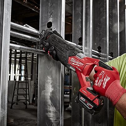 Milwaukee m12 fuel sawzall discount
