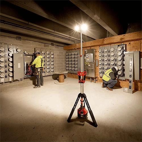 Jobsite Flood, Tower and Handheld Lighting | Milwaukee Tool