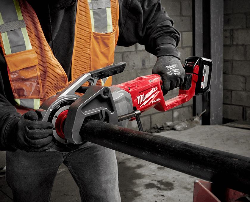 Milwaukee Tool Pince à tuyau en acier de 6 po. Clé à tube en acier